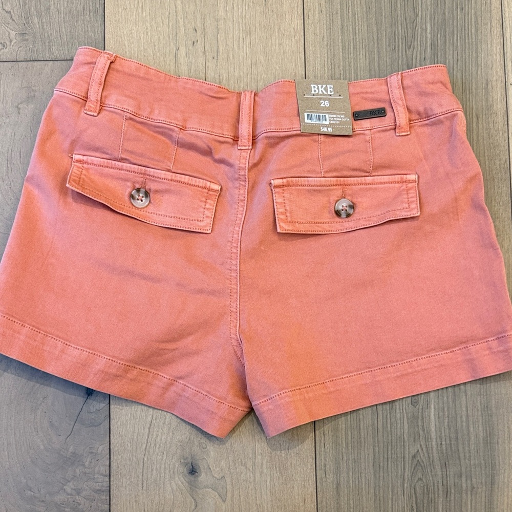BKE Women's Peach Cargo Shorts